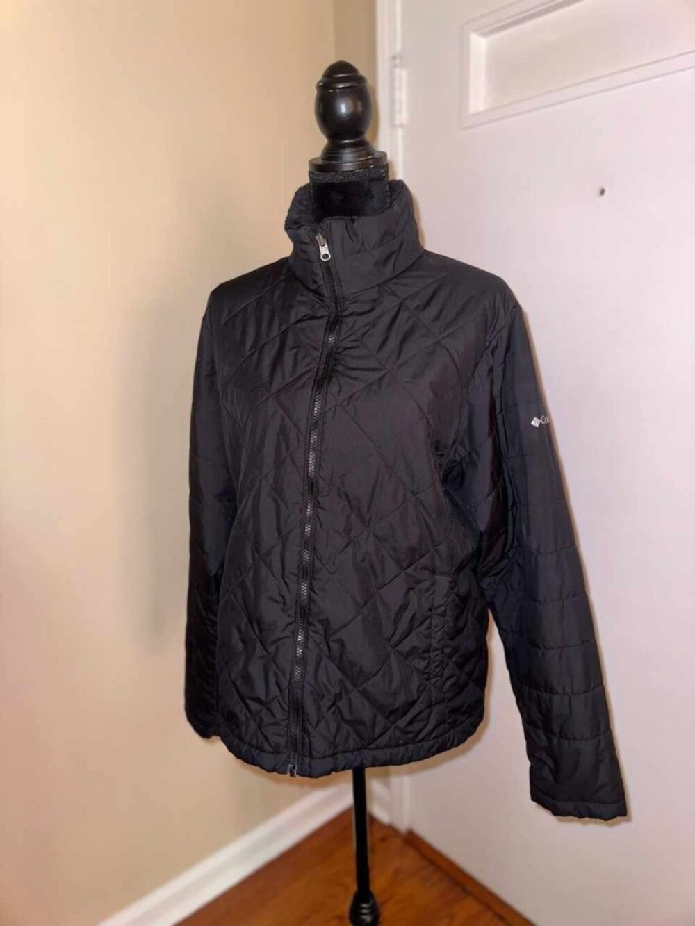 Columbia Women’s Black Quilted Water-Repellent Jacket – Size XL
